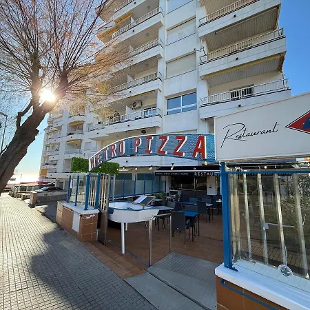 Apartment Coastal Retreat Just Steps From The Lloret de Mar