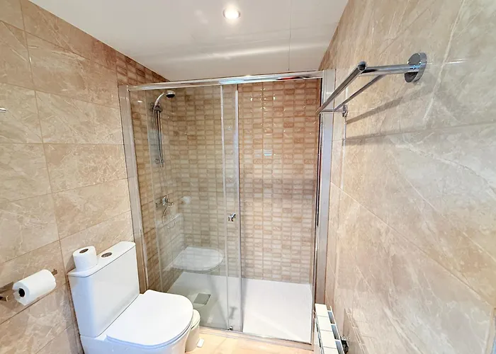 Lejlighed Coastal Retreat Just Steps From The Lloret de Mar